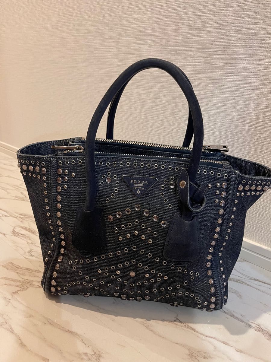 PRADA デニム スタッズビジュー刺繍 トートバッグ|Yahoo!フリマ PRADA デニム スタッズビジュー刺繍 トートバッグ|Yahoo!フリマ