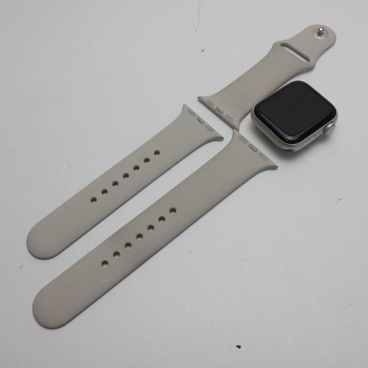 超美品 Apple Watch SE（第2世代） 40mm GPS スターライト スマホ 中古あすつく 土日祝発送 即日発送