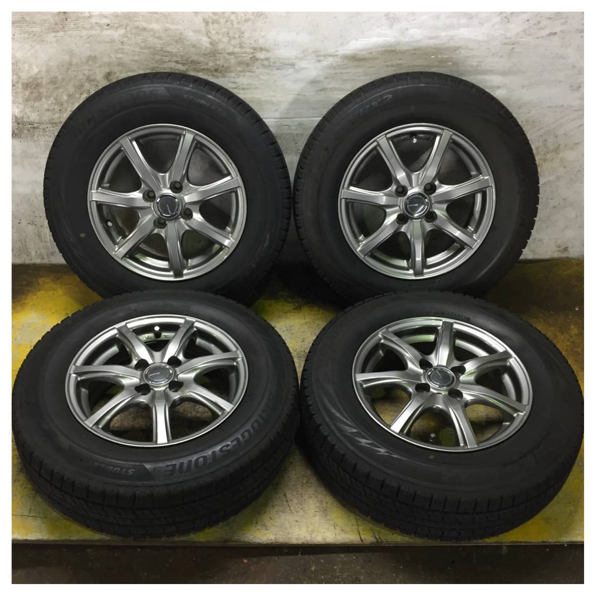 4 BRIDGESTONE BLIZZAK VRX2 185/70R14 2019年製 8.5分目 アクア ポルテ アクシオ ノート キューブ フィット フリード デミオ 等 *4989_画像1