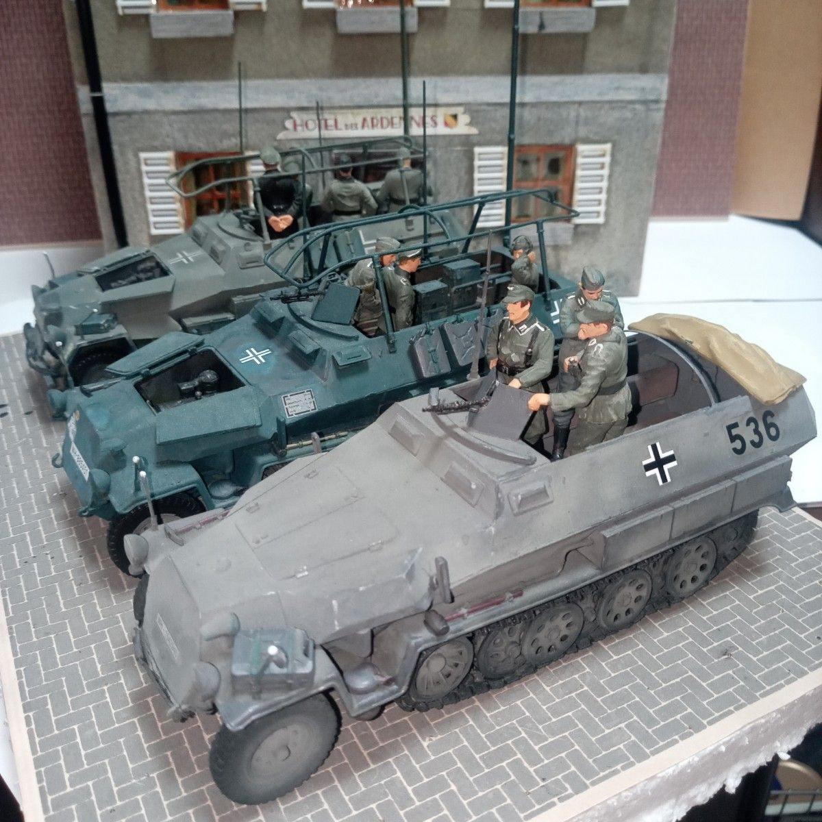 ドイツ軍ハ―フトラックSd.Kfz.251　３輛　1/35　ジオラマ用