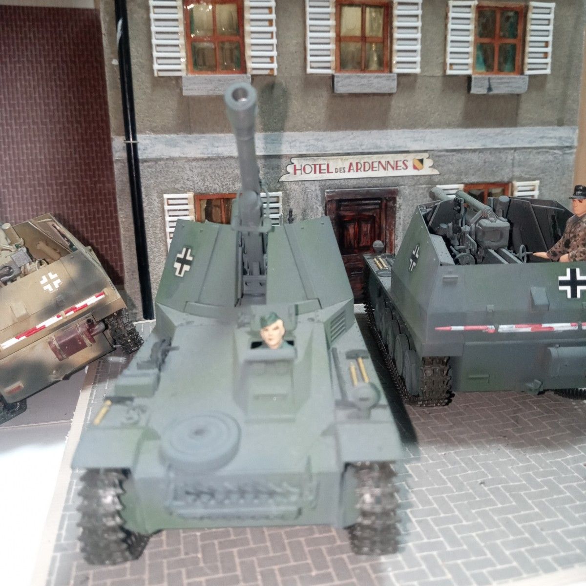 ドイツ自走榴弾砲ヴェスペ 3輛 1/35 ジオラマ用 タミヤ