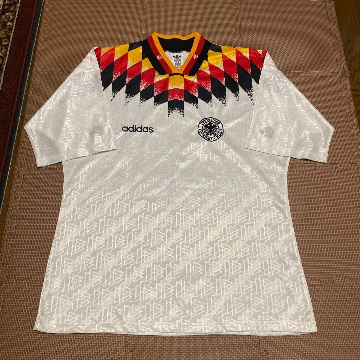 極上美品adidasドイツ代表1994年アメリカW杯 半袖 ユニホーム 極上美品adidasドイツ代表1994年アメリカW杯 半袖 ユニホーム