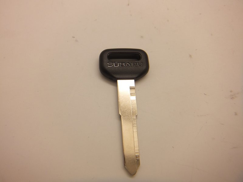 スバル　ディアス&サンバー(S321,S331) 生ブランクキー樹脂製カバー付き_画像1