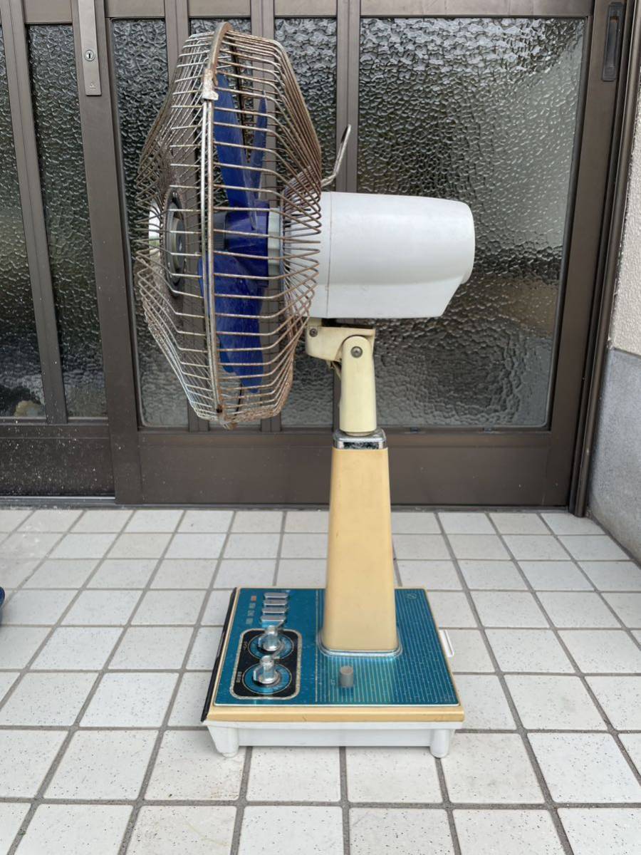 昭和レトロ アンティークレトロ扇風機 TOSHIBA 東芝扇風機 大型扇風機 H-30AU 羽根径30cm 動作確認済み_画像3