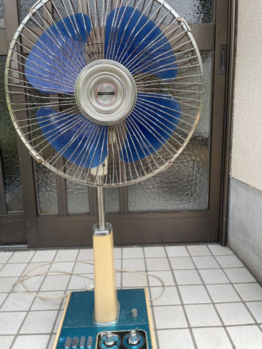 昭和レトロ アンティークレトロ扇風機 TOSHIBA 東芝扇風機 大型扇風機 H-30AU 羽根径30cm 動作確認済み_画像2