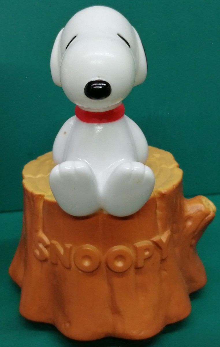 三和銀行　貯金箱　スヌーピー　切り株　切株　SNOOPY　フィギュア_画像1