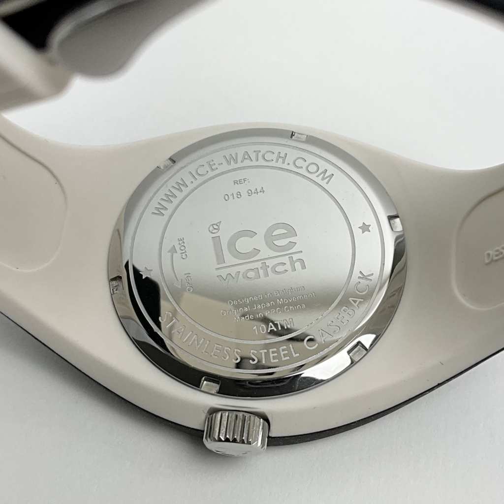 [ジャンク扱い 箱付属品なし] アイスウォッチ 腕時計 ice watch 018944 ブラック_画像4