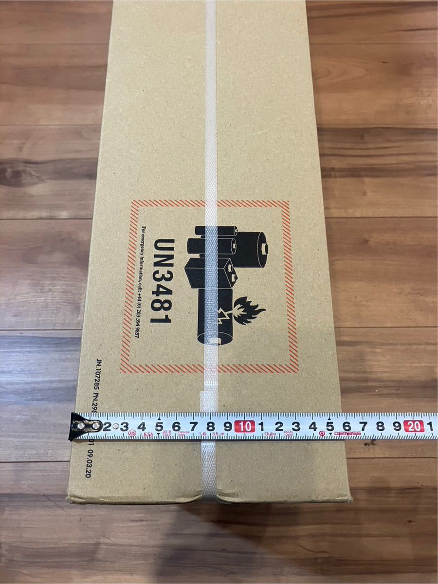 E/50 新品未使用 dyson ダイソン V8 Slim Fluffy Extra サイクロン式