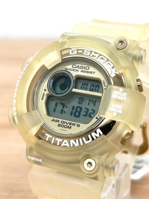 新品CASIO カシオG-SHOCK ジーショックFROGMAN フロッグマンDW-8201WC