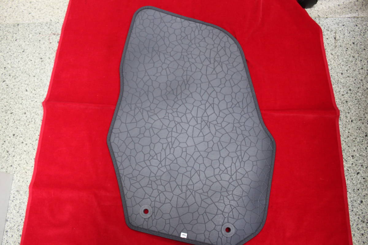 * selling out! payment on delivery beautiful goods! unused! new goods! VOLVO Volvo Heisei era 28 year V60 D4R original floor mat for 1 vehicle *