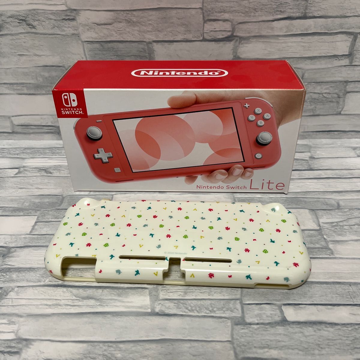 Nintendo Switch Lite コーラル　あつ森ソフトカバー付き　中古美品　ニンテンドースイッチライト