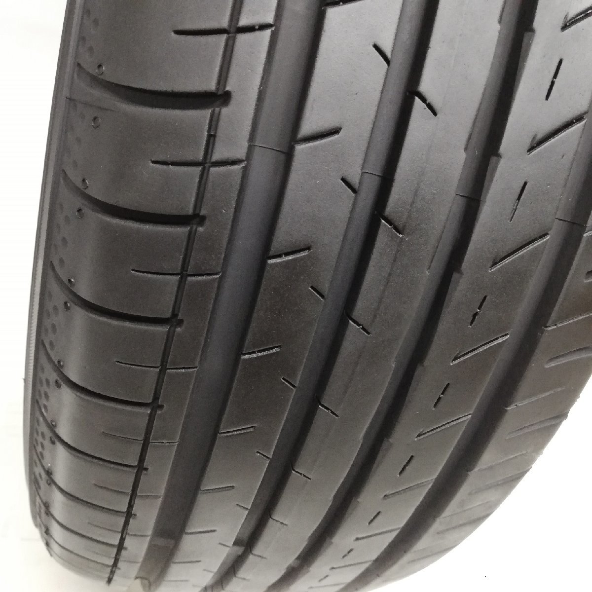 ◆本州・四国は送料無料◆ ＜高級・希少！ ノーマル 1本＞ 185/55R15 ヨコハマタイヤ ブルーアース-GT AE51 2022年製 フィットリア MR-S_画像5