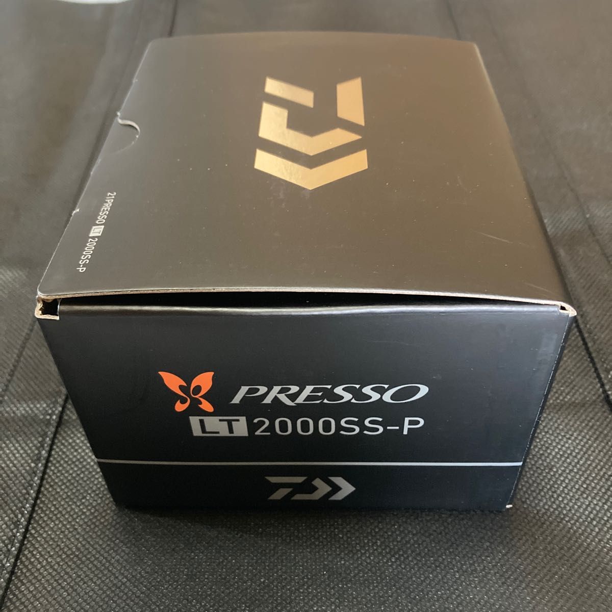 新品・未使用品 ダイワ スピニングリール 21 プレッソ LT2000SS-P 2021
