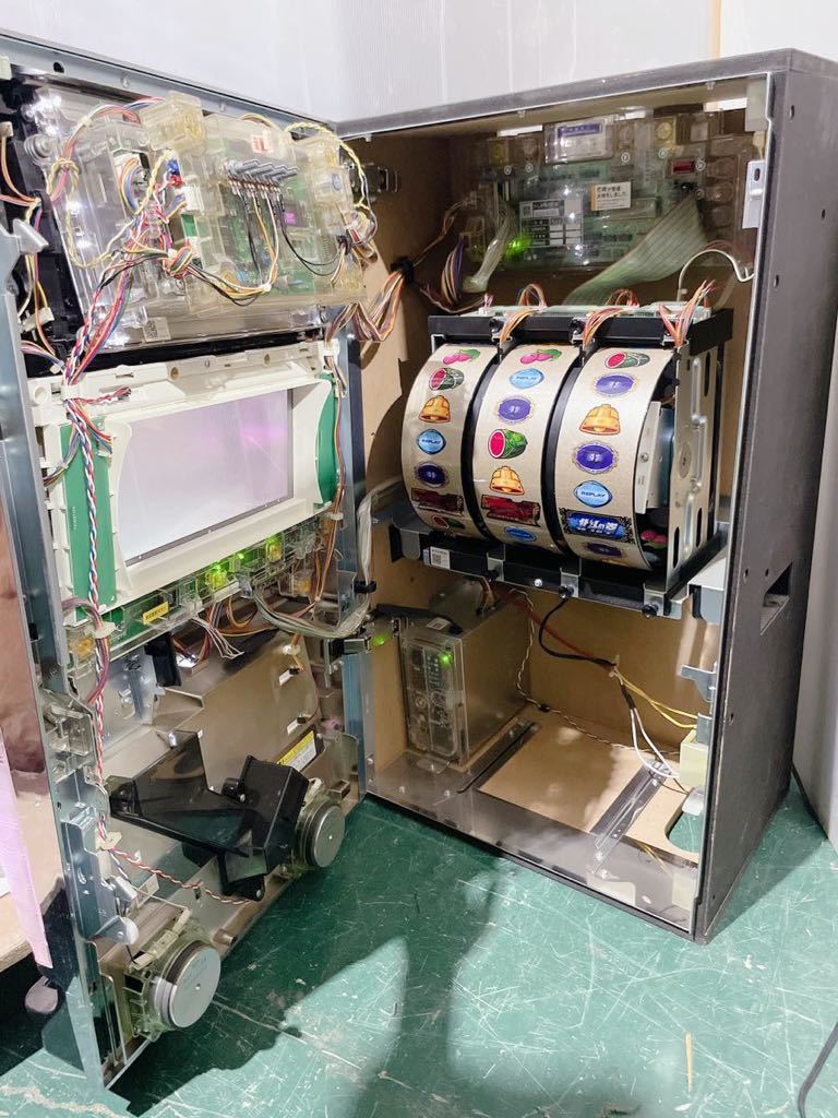 北斗の拳 転生 パチスロ実機 コイン不要機 引取限定-