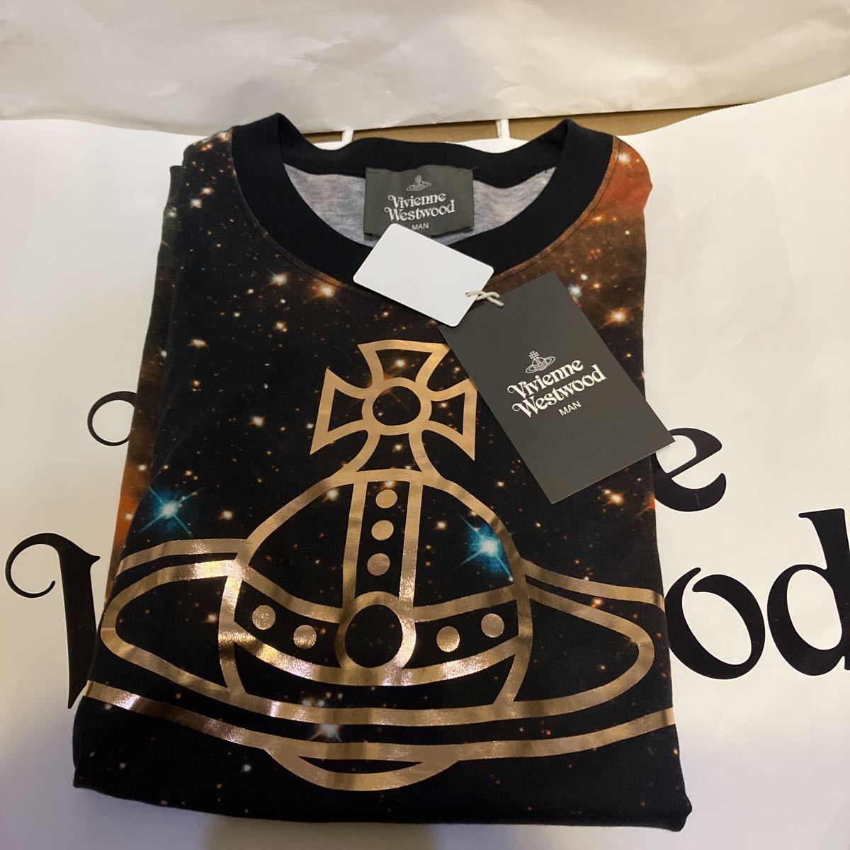 送料込●新品●完売品 Vivienne Westwood 半袖Tシャツ44 黒宇宙A 日本製 金オーブ コットン100% ヴィヴィアンウエストウッド ビビアン_画像6