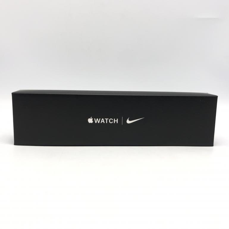 【中古】Apple Watch Series 7 45mm GPSモデルスターライトアルミニウムケースピュアプラチナム/ブラックNikeスポーツバンド[240010394326]