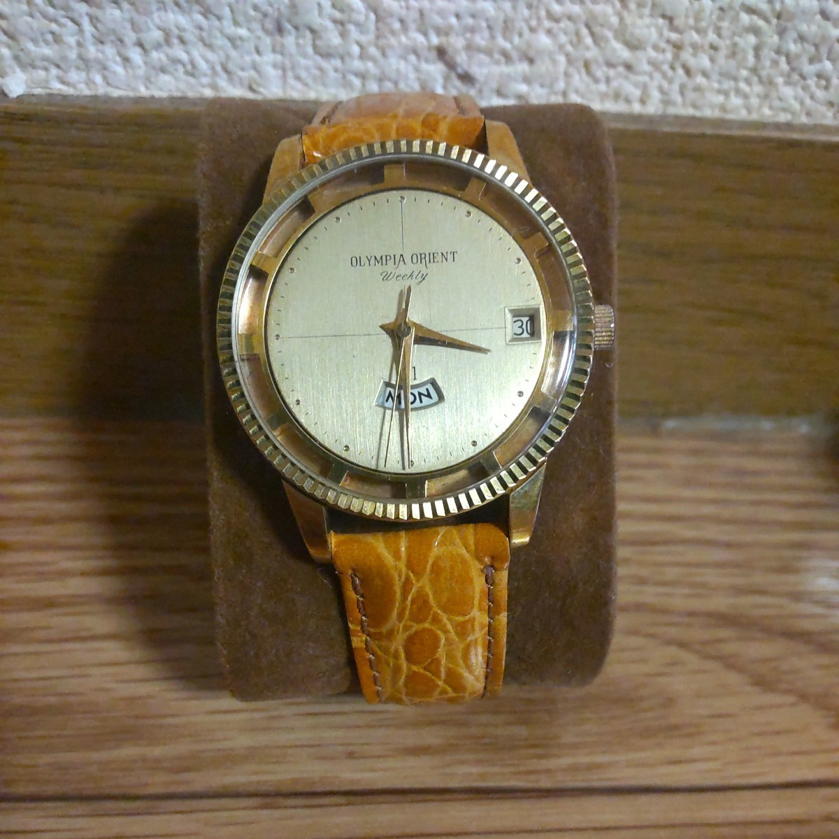 祝開店！大放出セール開催中】 OLYMPIA ORIENT WEEKLY CITIZEN SEIKO