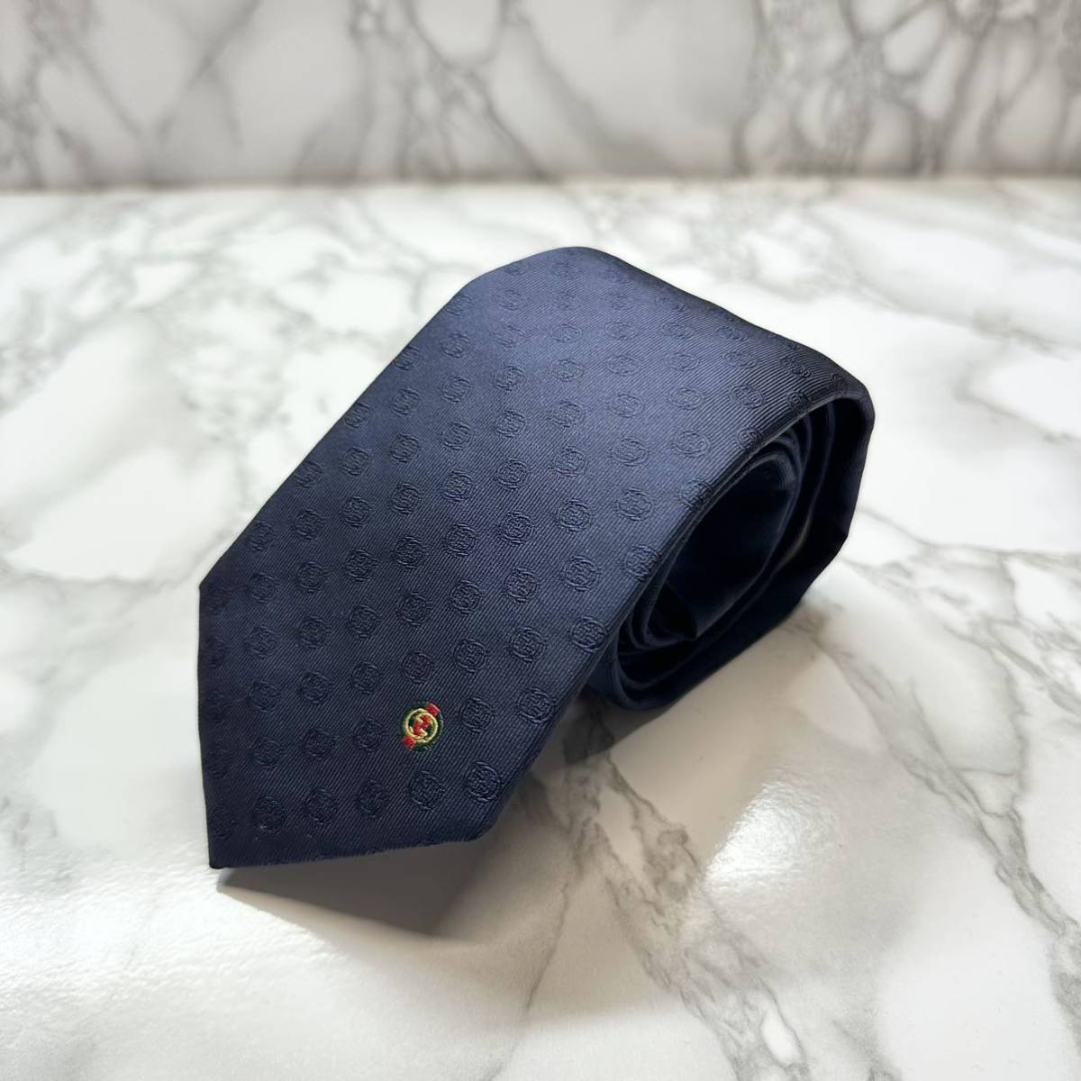 極美品 現行タグ レア GUCCI ネクタイ シルク100% GG柄 インター