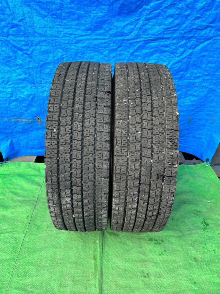 245/70R19.5 136/134J TOYO M929 トラック用スタッドレスタイヤ2本 12