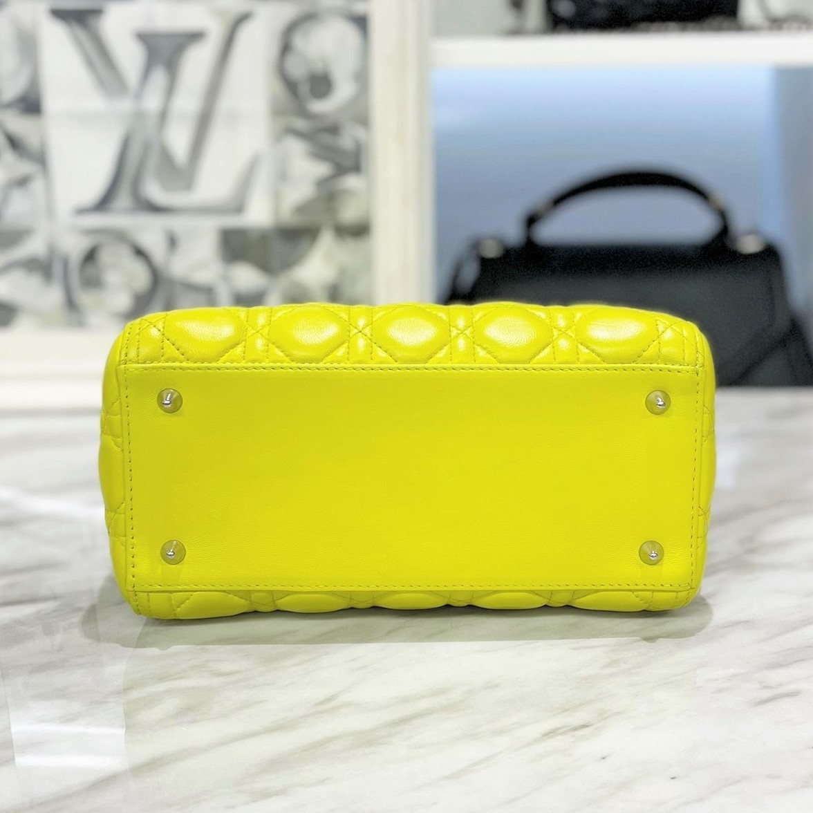 美品☆ レディディオール ラムスキン ライムイエロー 2way ハンドバッグ 美品☆ レディディオール ラムスキン ライムイエロー 2way ハンドバッグ
