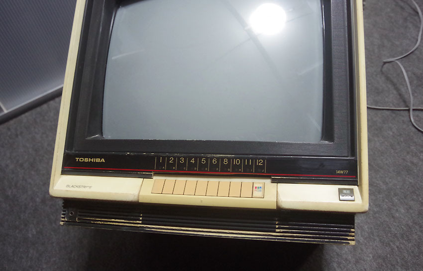 ■東芝 ブラウン管ＴＶ昭和レトロ 1986年カラーテレビ 14Ｗ77_画像7