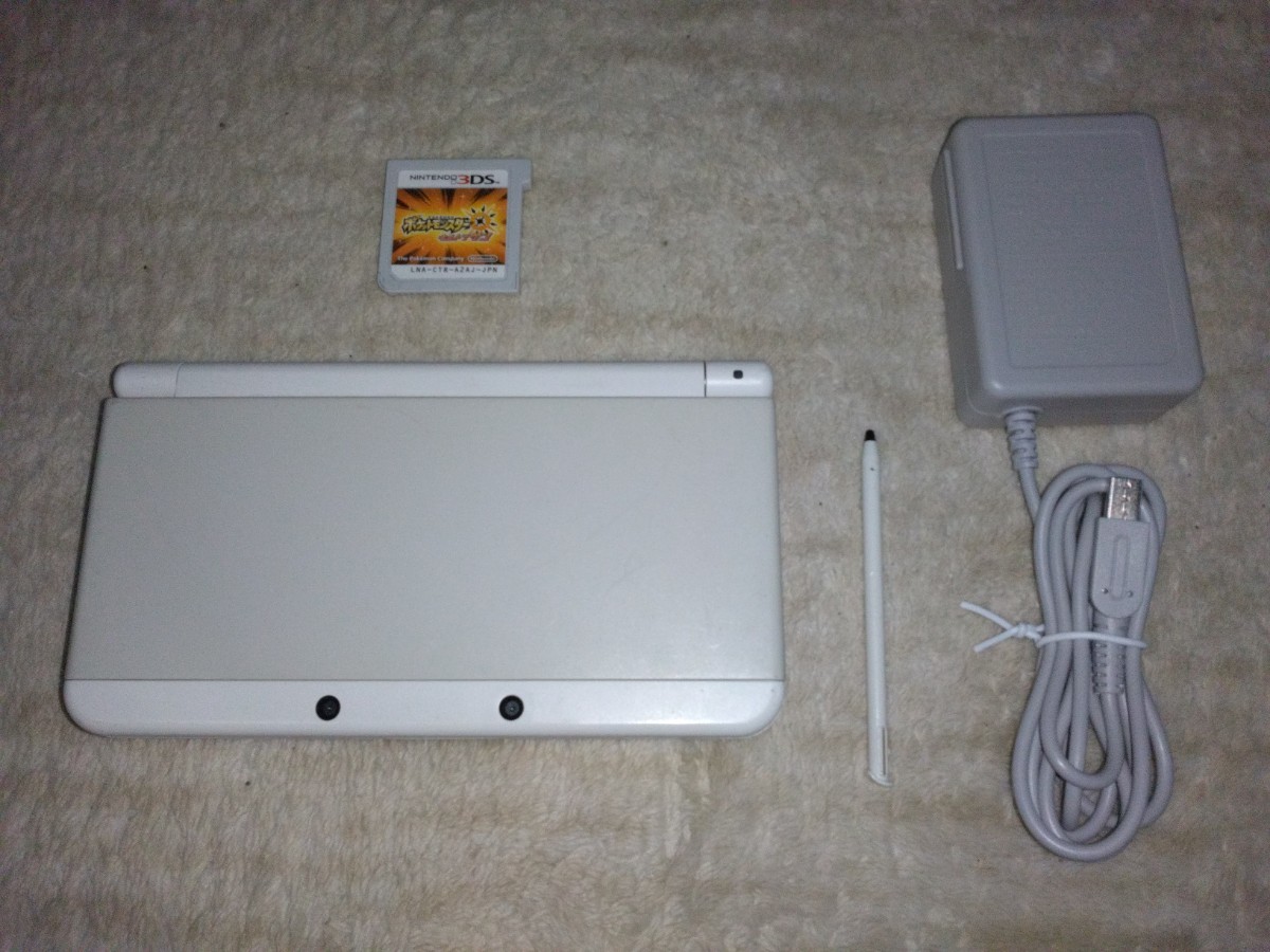 【お1人様1点限り】 NINTENDO 3DS 本体 ホワイト 任天堂 送料全国520円 ニンテンドー WHITE ポケモン ウルトラサン付き ニンテンドー3DS本体 【お1人様1点限り】 NINTENDO 3DS 本体 ホワイト 任天堂 送料全国520円 ニンテンドー WHITE ポケモン ウルトラサン付き ニンテンドー3DS本体