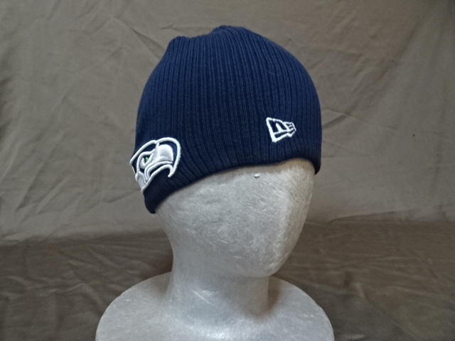 激レア USA購入【NEWERA】製 NFLアメリカンフットボール シアトル シーホークス 【Seattle Seahawks】ロゴ刺繍入りニットキャップ 中古品_画像1