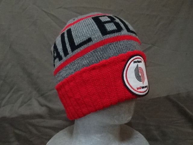 激レア USA購入【Mitchell & Ness】NBA ポートランド トレイルブレイザーズ【Portland TrailBlazers】ロゴ刺繍入りニットキャップ 中古良品_画像3