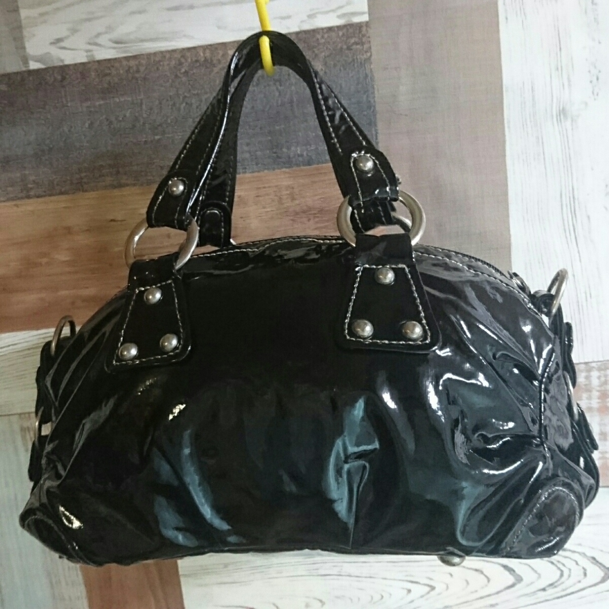 ANNA SUI Anna Sui enamel 2Way bag black used 2ZB234