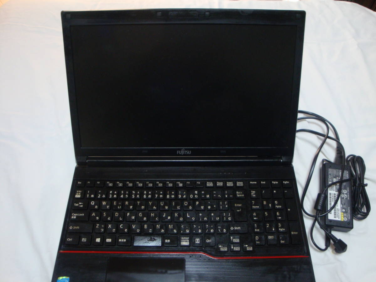 ジャンク　富士通　FUJITSU　FMVA0600NP　LIFEBOOK　A553／HX　HDD無し ２０１３年製造　１５．６_画像1