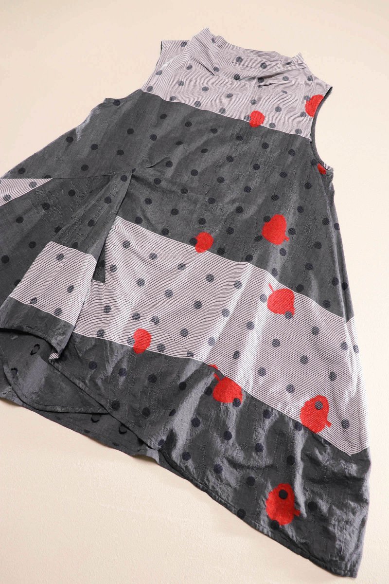 超美品の ☆美品☆慈雨センソユニコ/ドット&モチーフ柄ノースリーブ