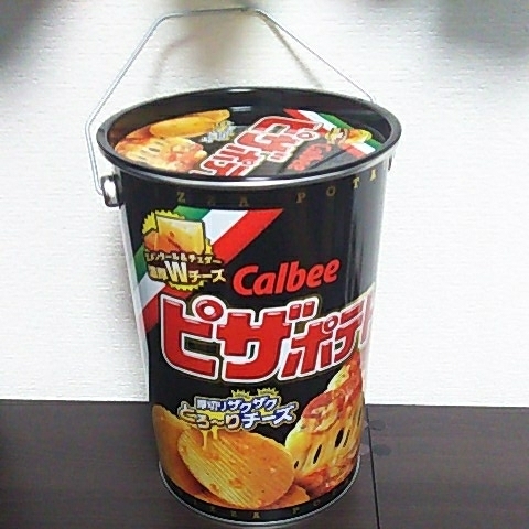 Calbee pizza potato bucket can ( not for sale )