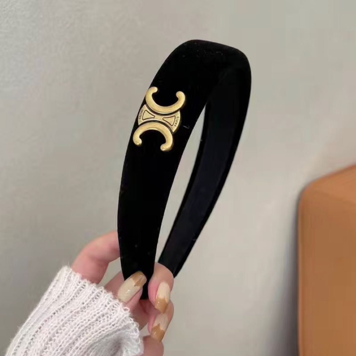 新品未使用 セリーヌ カチューシャ celine ヘアバンド ノベルティ