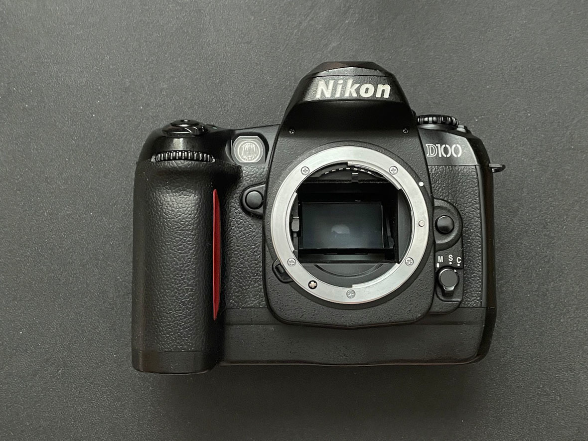 【光学IR-95赤外改造】Nikon D100 ⑧ 光学（ガラス質）IR-95赤外フィルター換装改造機