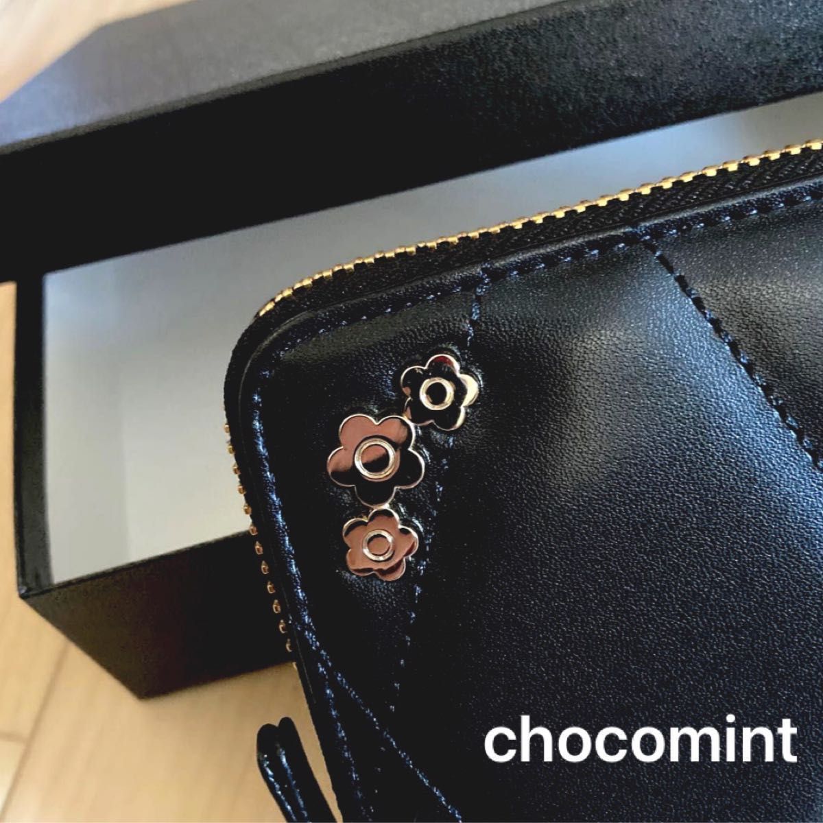 新品未使用【MARY QUANT 】今季物 プチデイジーメタルキルト 新品未使用【MARY QUANT 】今季物 プチデイジーメタルキルト
