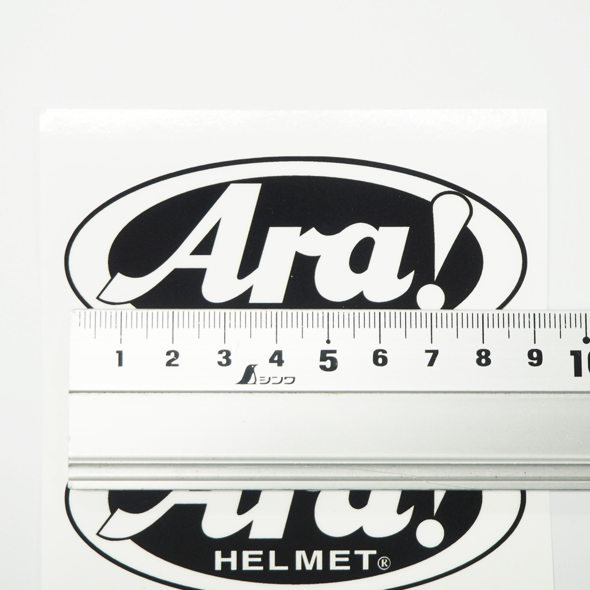 黒 「Ara!」 パロディ 面白ステッカー ビックリ 2枚セット バイク ヘルメット 9cm×4cm あら！_画像2
