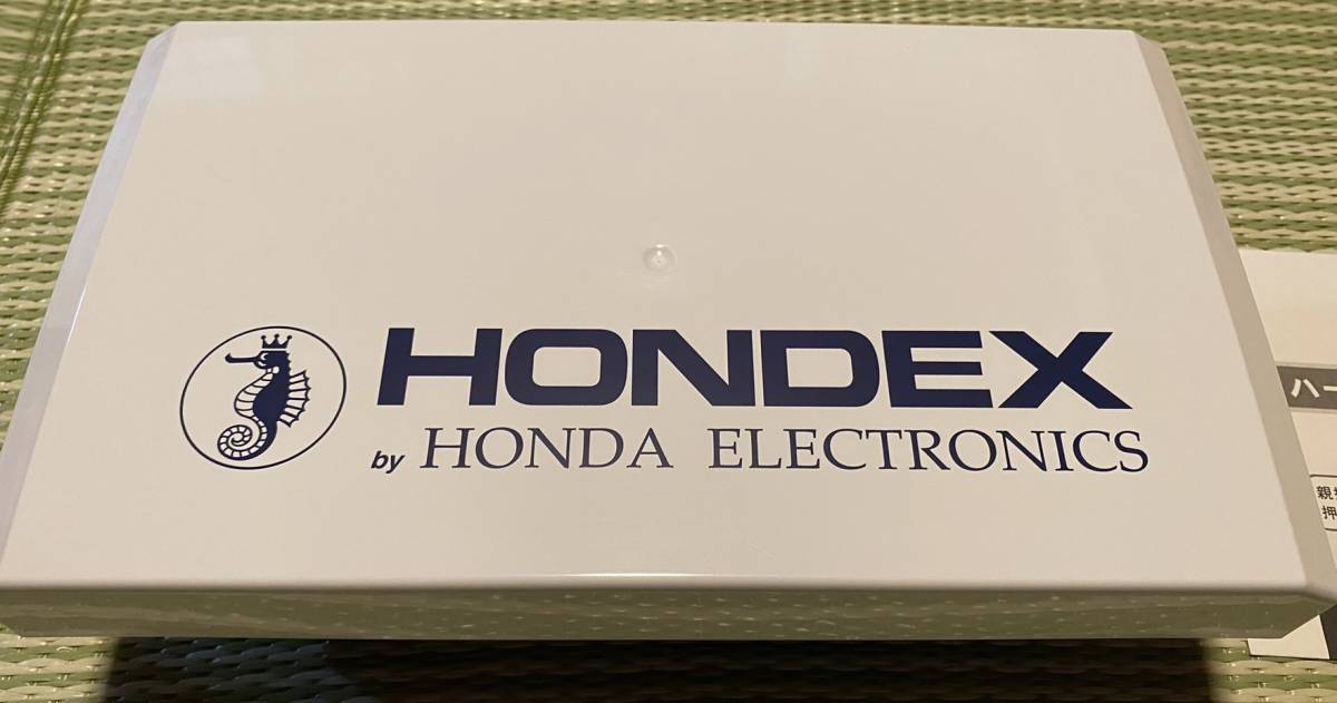 HE-120S　HONDEX 12.1型ＧＰＳ魚探　ＧＰＳアンテナ内臓　振動子は（丸形）ＴＤ－２８です。欠品部品などはありません。