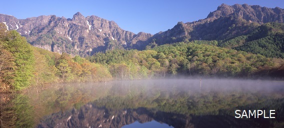  that mountain. photograph / the first summer. mirror .. door . ream . image size : approximately 208×462mm