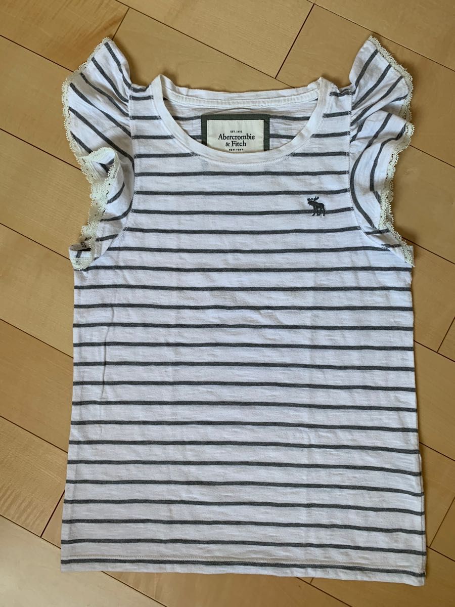 美品【USED】アバクロ　XS M Abercrombie & Fitch レディース ノースリーブ　フリル　カットソー