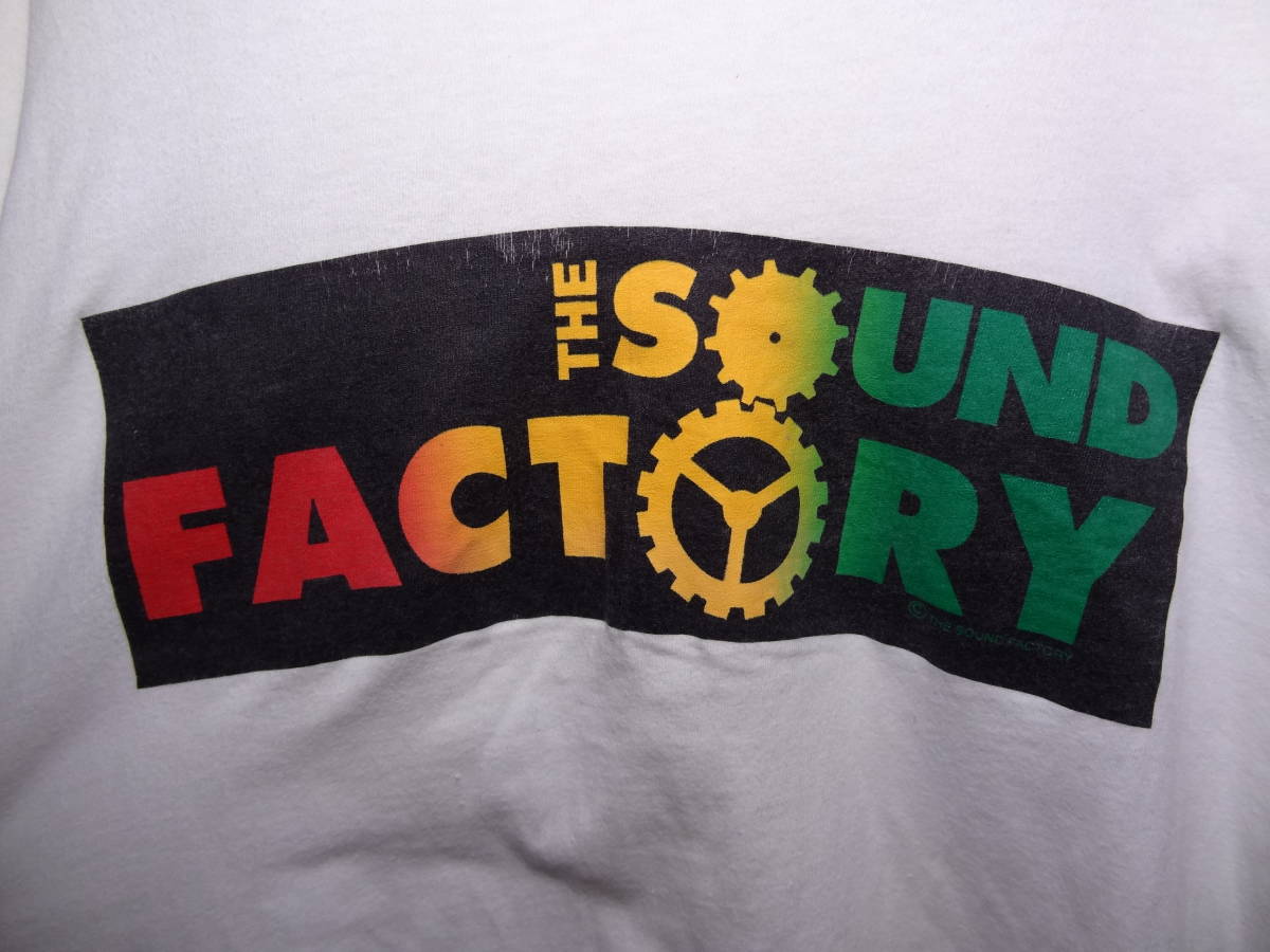 全国送料無料 アメリカ USA古着 90年代 MADE IN USA　THE SOUND FACTORY ラスタカラープリント 半袖 Hanes BEEFY- Tシャツ Lサイズ