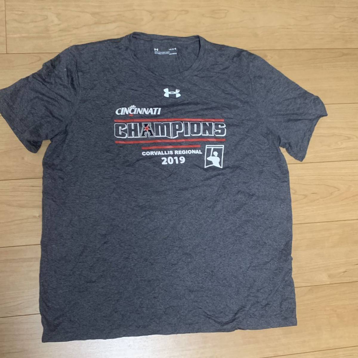 UnderAumourアンダーアーマーTシャツLグレーNCAA_画像1