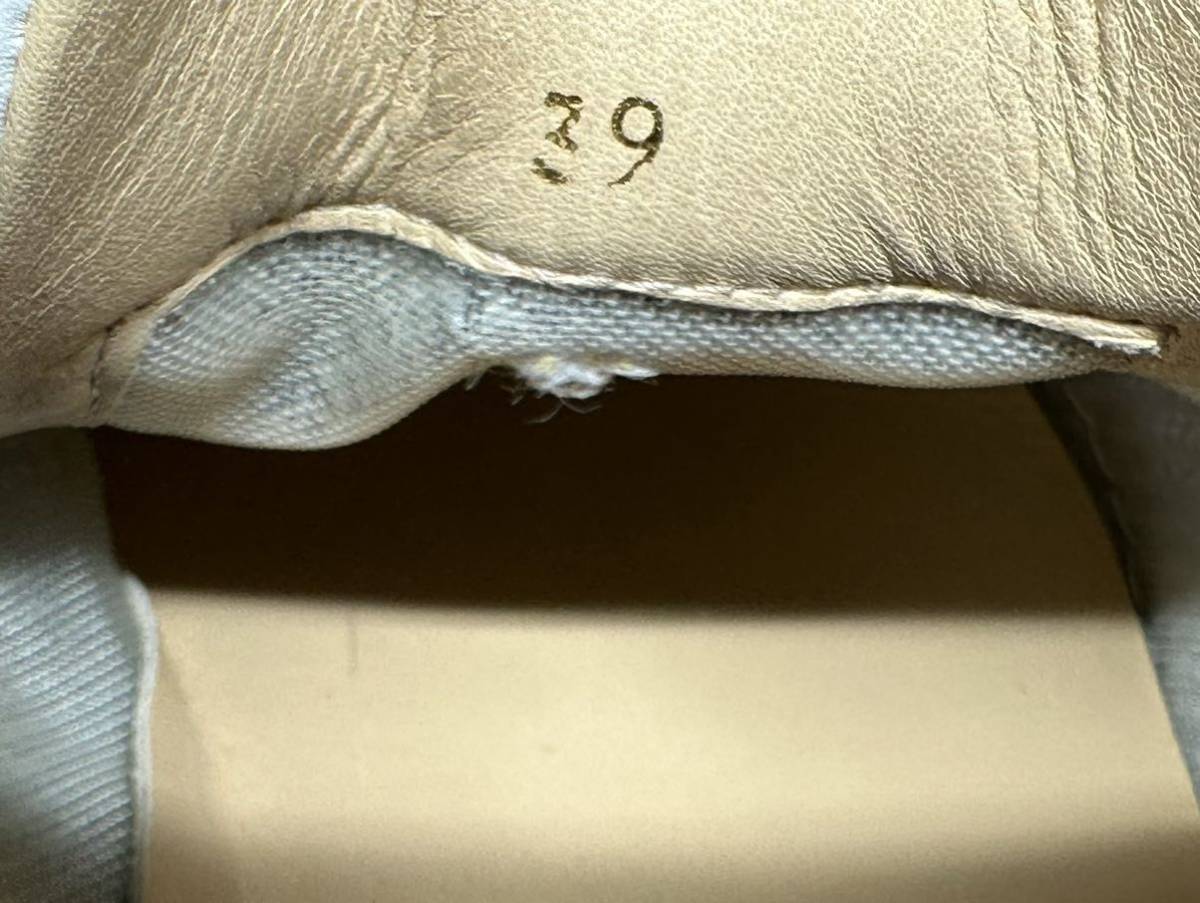 【即決】Christian Louboutin 39 24cm程度 クリスチャンルブタン メンズ スニーカー 白 靴 オシャレ 人気 ホワイト スタッズ_画像8