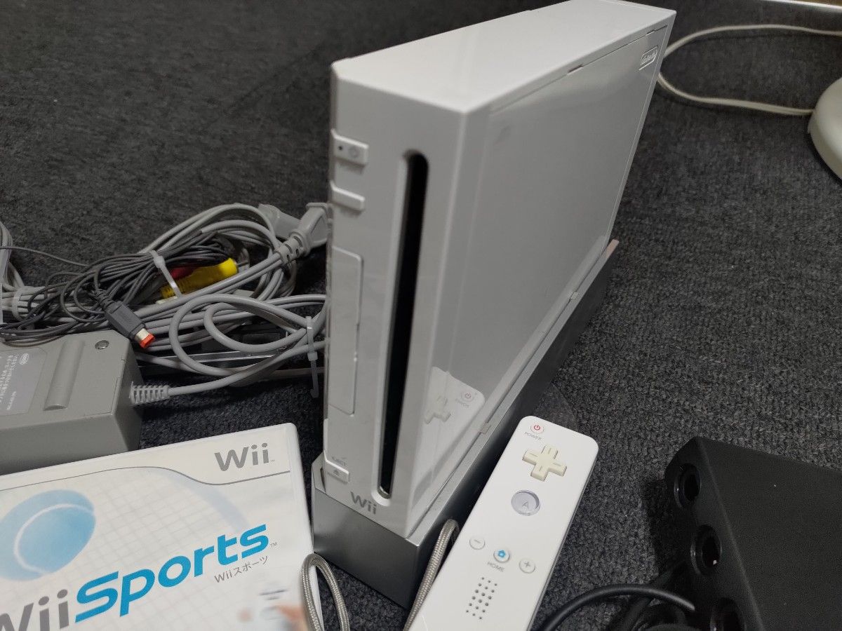 任天堂 Wii 本体&ソフト + ゲームキューブコントローラ 後期型 任天堂 Wii 本体&ソフト + ゲームキューブコントローラ 後期型