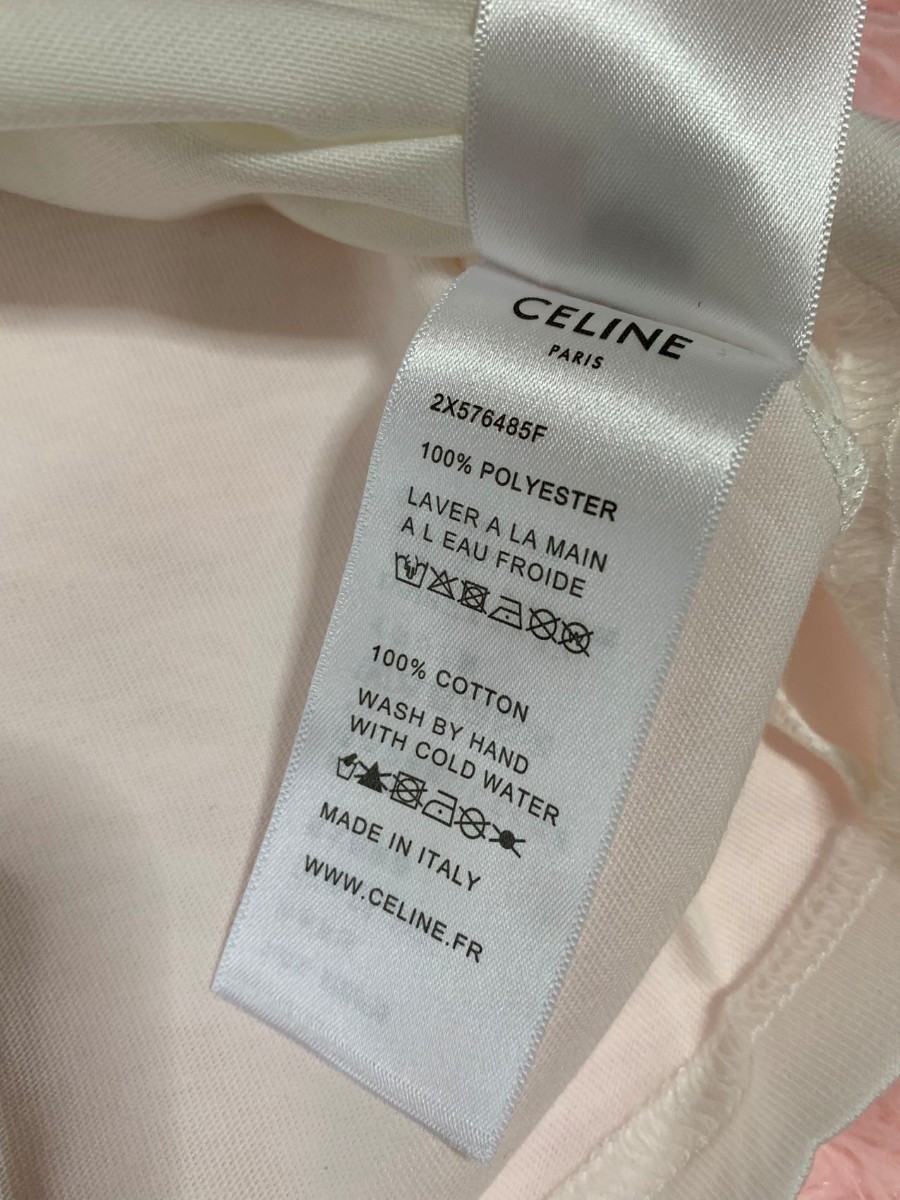 celineセリーヌ　文字ロゴTシャツ馬車　新品サイズ　超人気