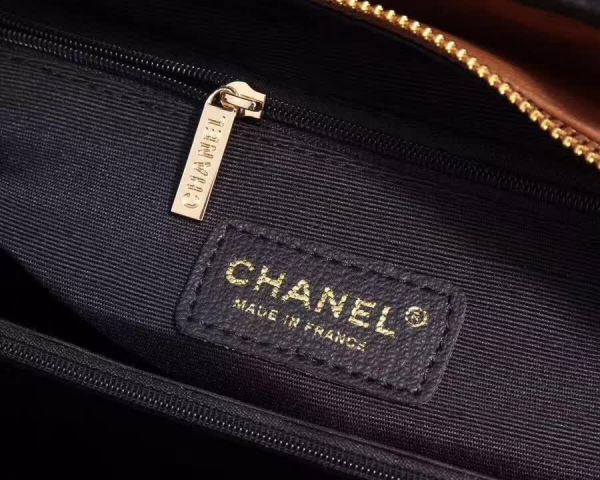 Chanel真皮大容量2way手提包單肩包kokomaku女包通勤原文 Chanel シャネル本革大容量2way トートバッグショルダーバッグココマーク 女性用鞄通勤 Chanel真皮大容量2way手提包單肩包kokomaku女包通勤原文 Chanel シャネル本革大容量2way トートバッグショルダーバッグココマーク 女性用鞄通勤