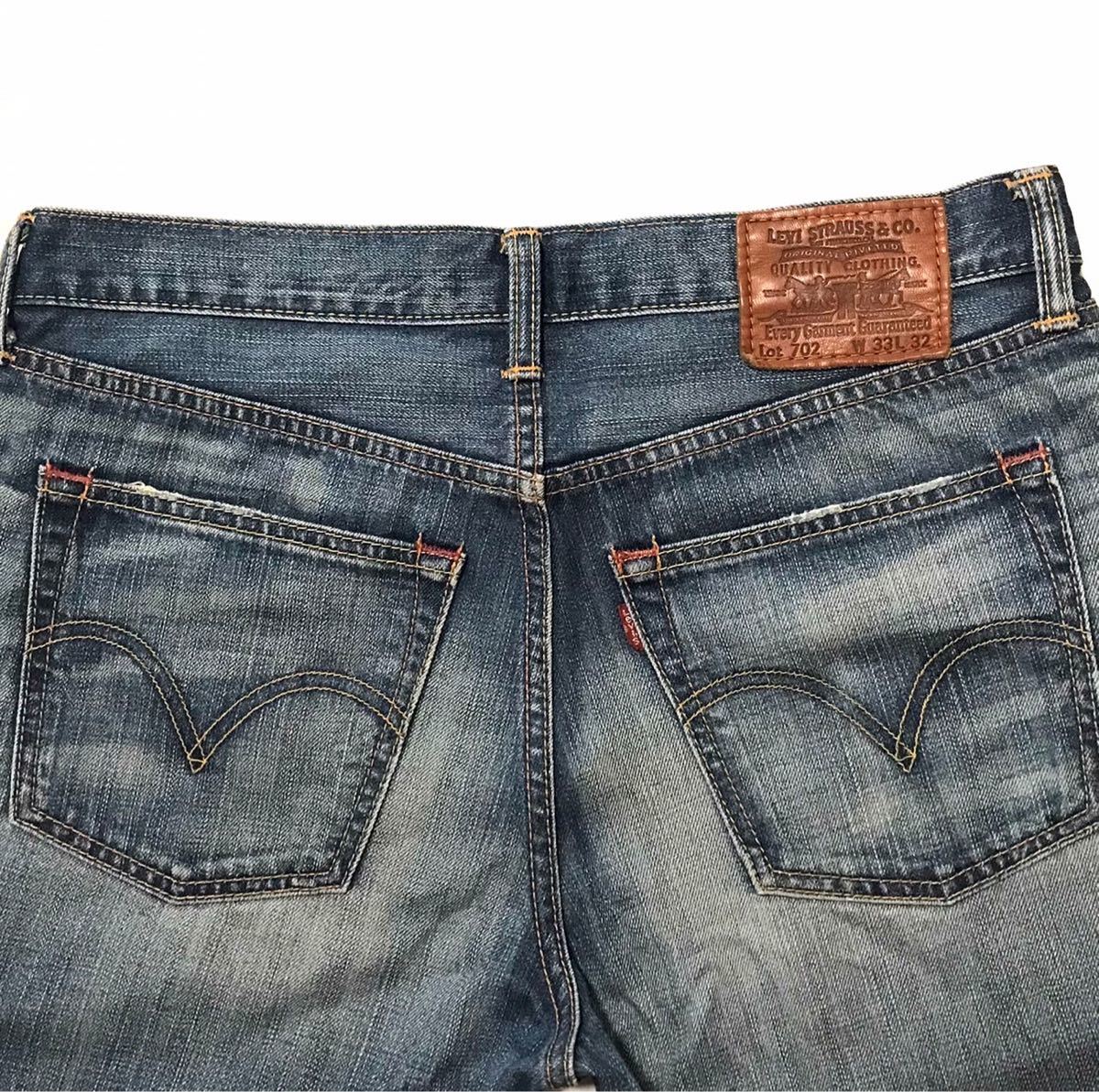 鬼ヒゲ仕上がってます。漢のLevi’s 702 W33 ストレート ジーンズ メンズ リーバイス ジーパン デニム ギャラ入 レザーパッチ 赤タブ_画像5