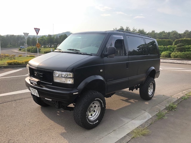 Полный привод купить бу на авито. Chevrolet Astro 4wd. Chevrolet Astro 4wd черный. Chevrolet Astro 4wd off Road. Chevrolet van 4wd.