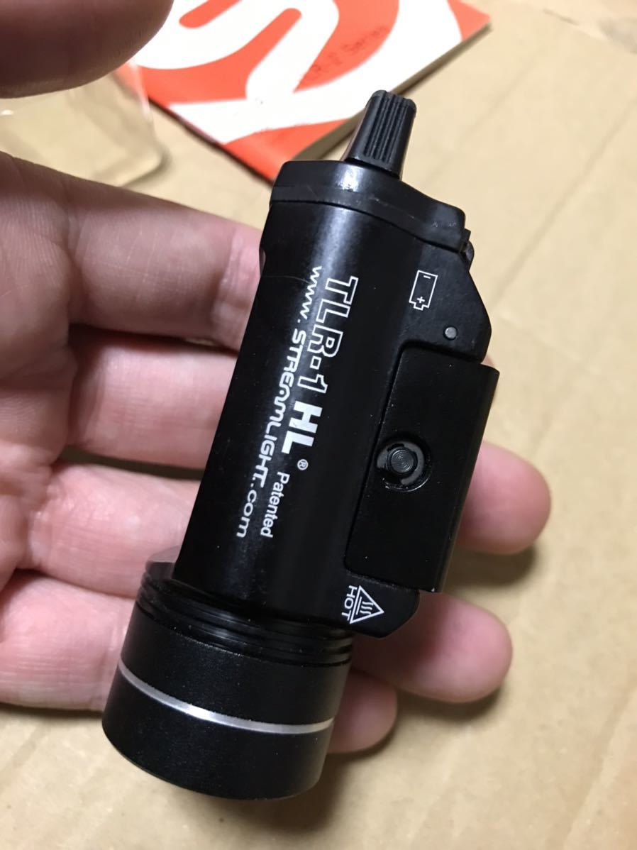 実物　ストリームライト　streamlight TLR-1 HL 630ルーメン　フラッシュライト　LED_画像5