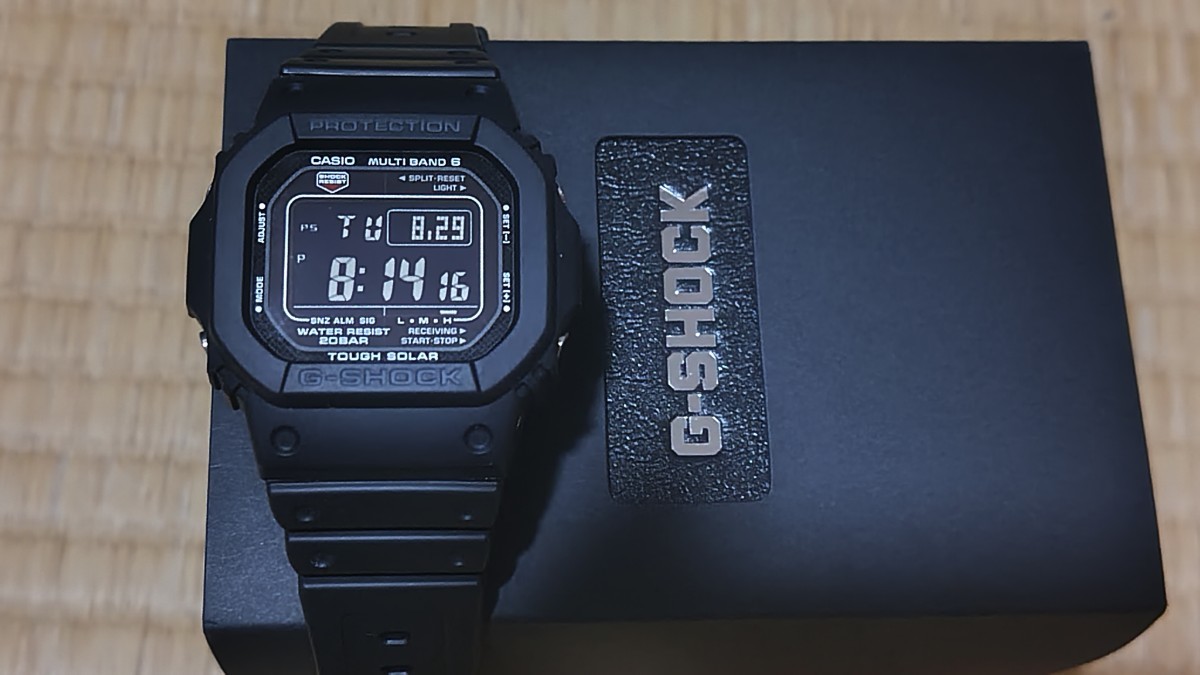 今年の6月に購入、美品、CASIO G-SHOCK GW-M5610U-1BJF ソーラー電波