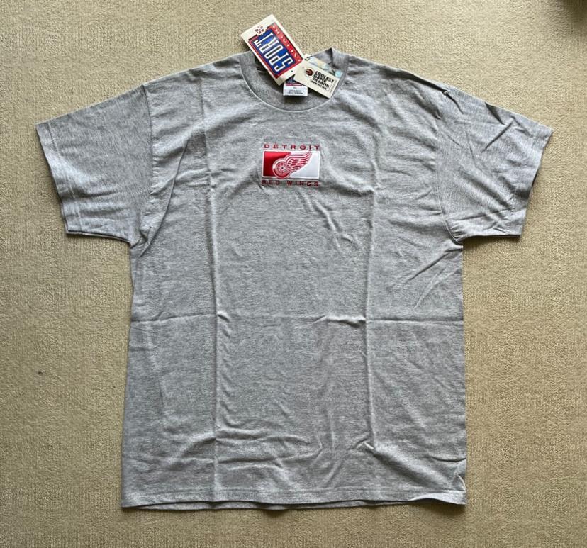 【ビンテージ/未使用/送料無料】 デトロイト レッドウィングスプリントTシャツ グレー XL サイズ NHL公式 タグ付 刺繍 DETROITREDWINGS の画像1